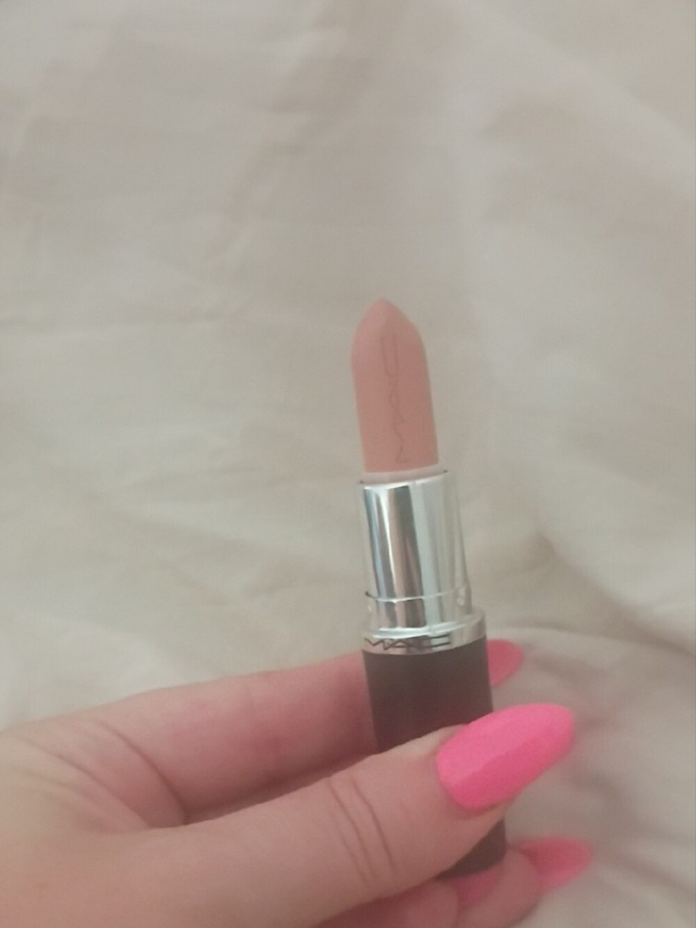 MAC Matte Lipstick In Shade Fleshpot - Picture 3 of 6